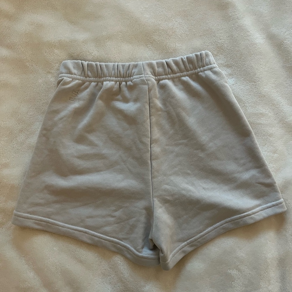 TNA Airyaf Fleece Shorts in Cream - Picture 5 of 7